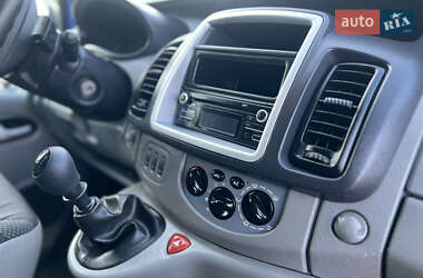 Вантажний фургон Opel Vivaro 2014 в 