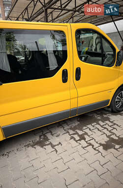 Мінівен Opel Vivaro 2004 в 