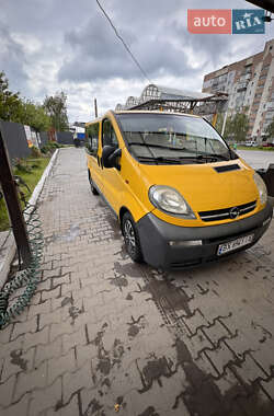 Мінівен Opel Vivaro 2004 в 