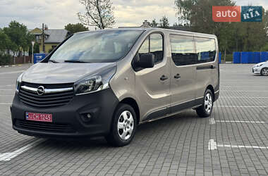 Мінівен Opel Vivaro 2015 в Коломиї