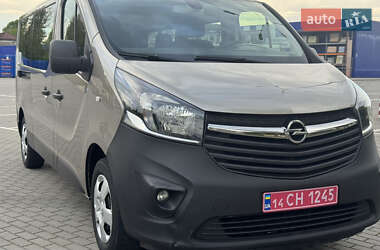 Минивэн Opel Vivaro 2015 в 