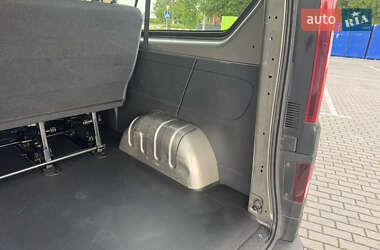 Минивэн Opel Vivaro 2015 в 