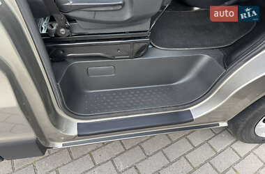 Минивэн Opel Vivaro 2015 в 