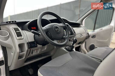 Мінівен Opel Vivaro 2013 в 