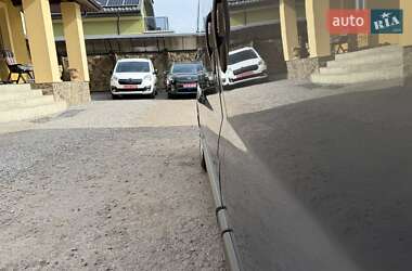 Мінівен Opel Vivaro 2013 в 