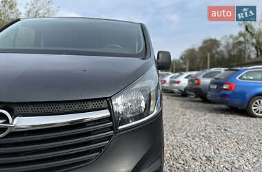 Вантажний фургон Opel Vivaro 2016 в 