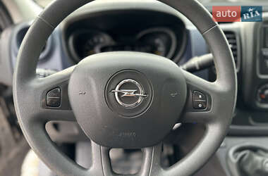 Вантажний фургон Opel Vivaro 2016 в 