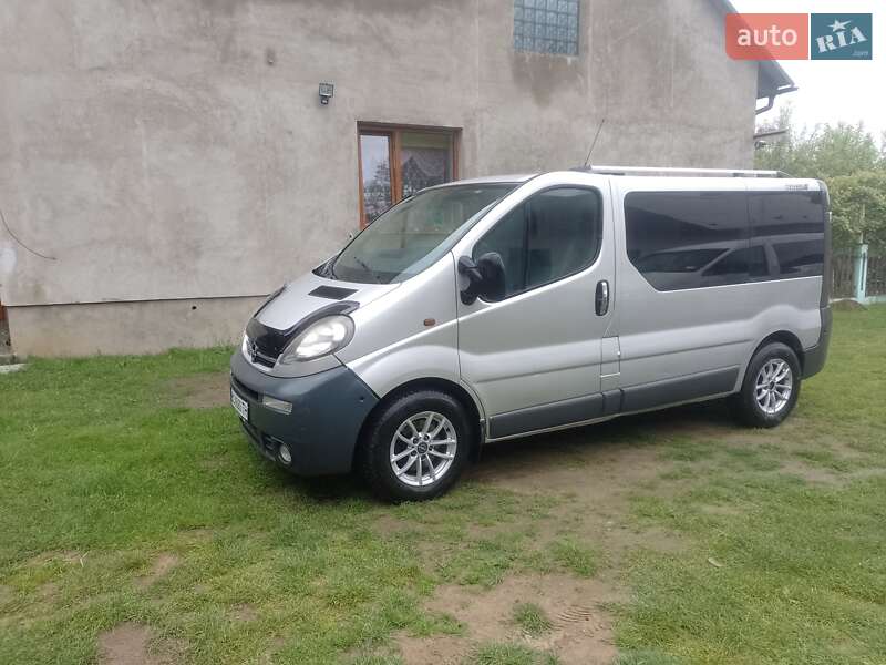 Минивэн Opel Vivaro 2005 в Мостиске