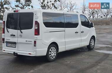 Мінівен Opel Vivaro 2015 в 