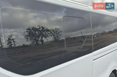 Мінівен Opel Vivaro 2015 в 