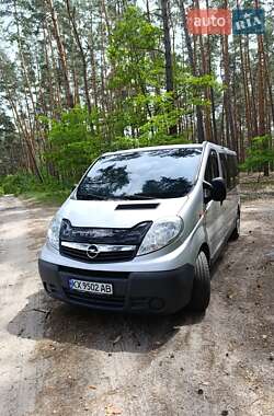 Минивэн Opel Vivaro 2012 в 