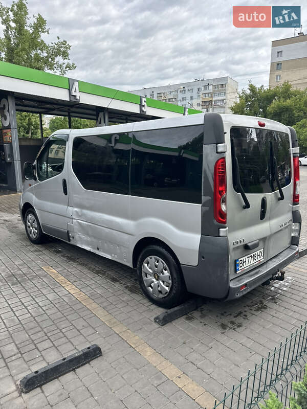 Мінівен Opel Vivaro 2011 в Одесі