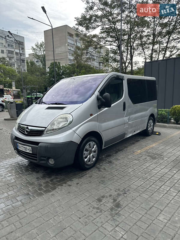 Мінівен Opel Vivaro 2011 в Одесі