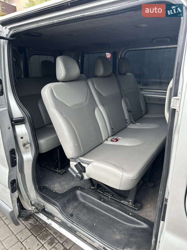 Мінівен Opel Vivaro 2011 в Одесі