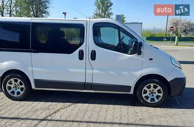 Минивэн Opel Vivaro 2011 в 