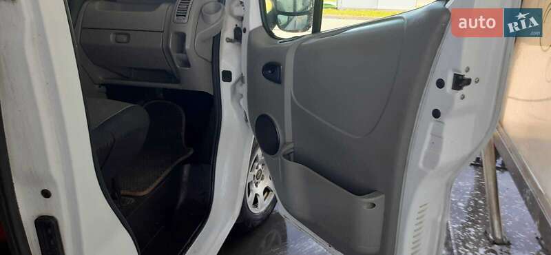 Минивэн Opel Vivaro 2011 в Коломые