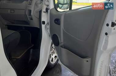 Минивэн Opel Vivaro 2011 в 