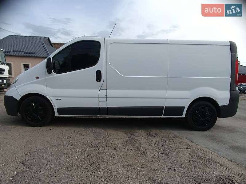 Opel Vivaro 2012