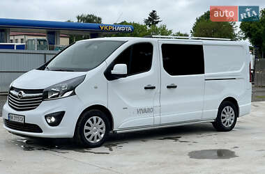 Мінівен Opel Vivaro 2016 в Млиніві