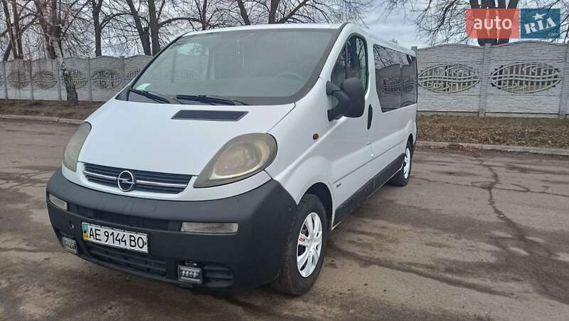 Мінівен Opel Vivaro 2003 в Солоному