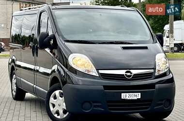 Минивэн Opel Vivaro 2012 в 