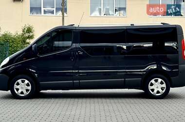 Минивэн Opel Vivaro 2012 в 