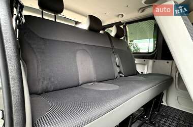 Минивэн Opel Vivaro 2012 в 