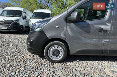 Мінівен Opel Vivaro 2015 в 