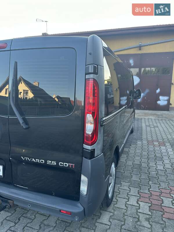 Минивэн Opel Vivaro 2010 в Чорткове