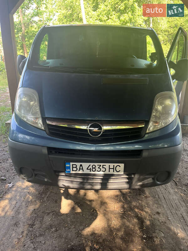 Вантажопасажирський фургон Opel Vivaro 2007 в 