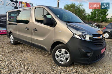 Минивэн Opel Vivaro 2016 в 