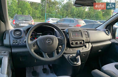 Минивэн Opel Vivaro 2016 в 