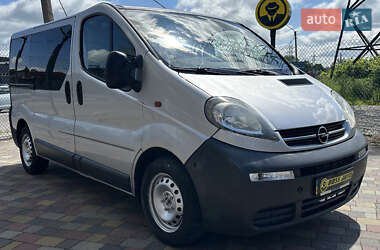 Мінівен Opel Vivaro 2005 в Мукачевому