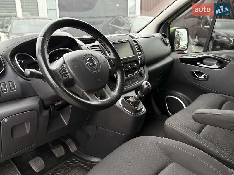 Минивэн Opel Vivaro 2015 в Харькове