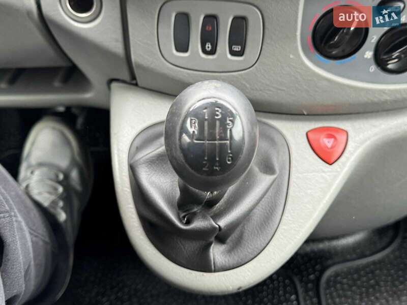 Мінівен Opel Vivaro 2014 в Самборі