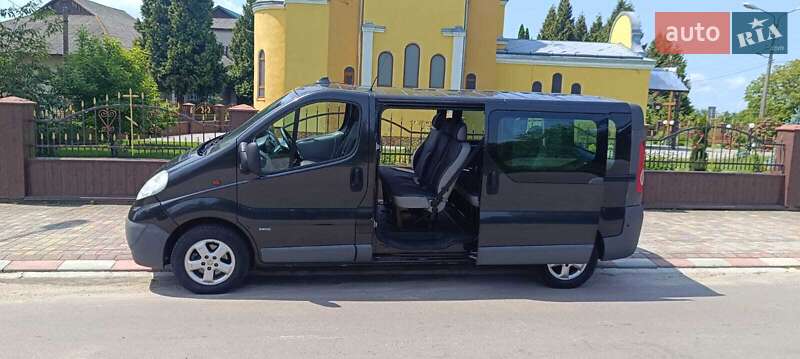 Мінівен Opel Vivaro 2014 в Самборі