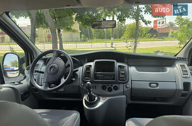 Мінівен Opel Vivaro 2013 в 
