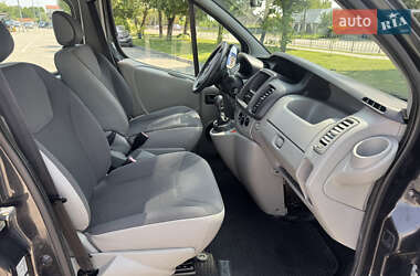 Мінівен Opel Vivaro 2013 в 