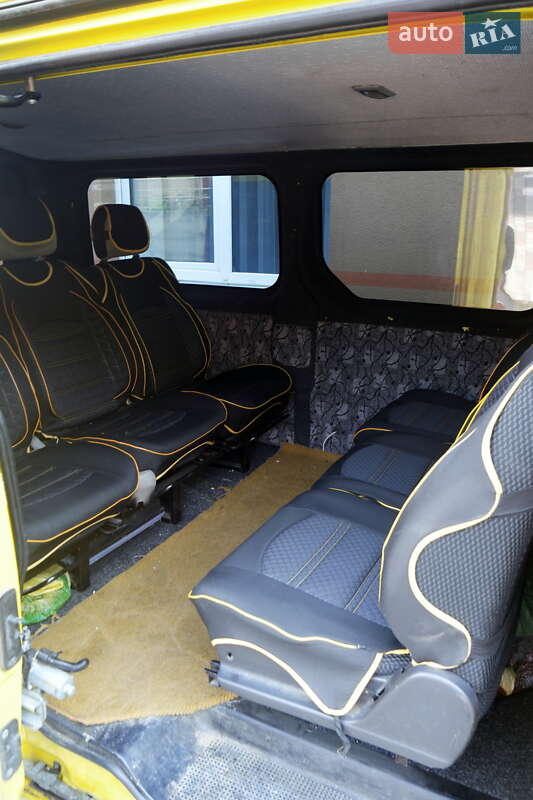 Минивэн Opel Vivaro 2007 в Ровно