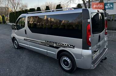 Мінівен Opel Vivaro 2011 в 
