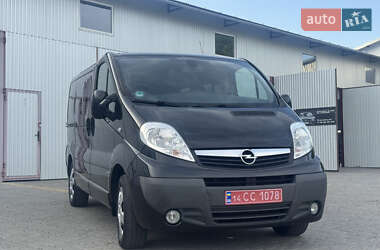 Мінівен Opel Vivaro 2013 в 