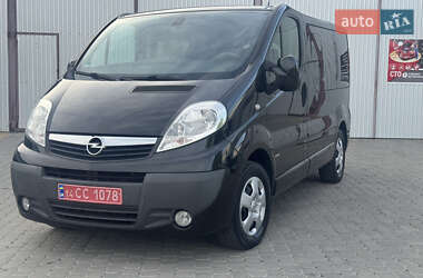 Мінівен Opel Vivaro 2013 в 