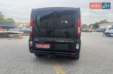 Мінівен Opel Vivaro 2013 в 
