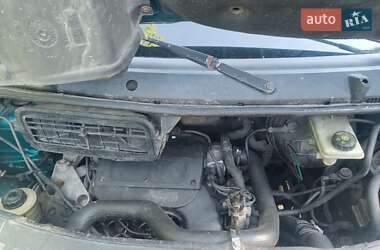 Минивэн Opel Vivaro 2005 в 