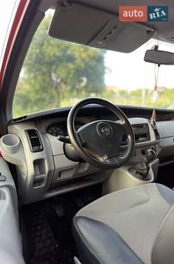 Минивэн Opel Vivaro 2006 в 