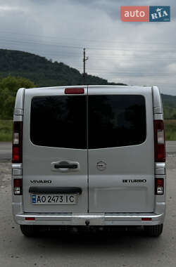 Минивэн Opel Vivaro 2015 в 