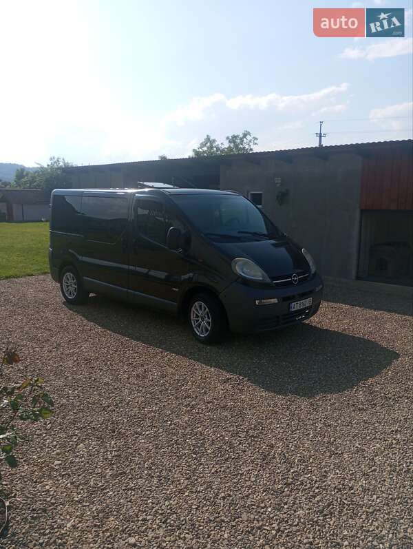 Мінівен Opel Vivaro 2006 в Долині