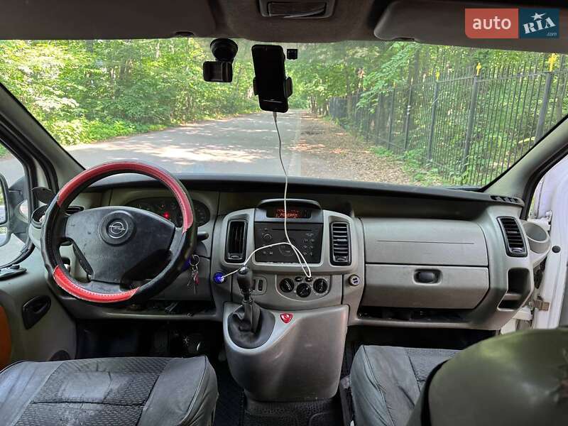 Мінівен Opel Vivaro 2003 в Києві