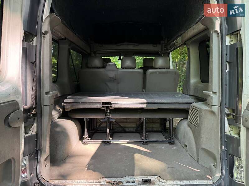 Мінівен Opel Vivaro 2003 в Києві