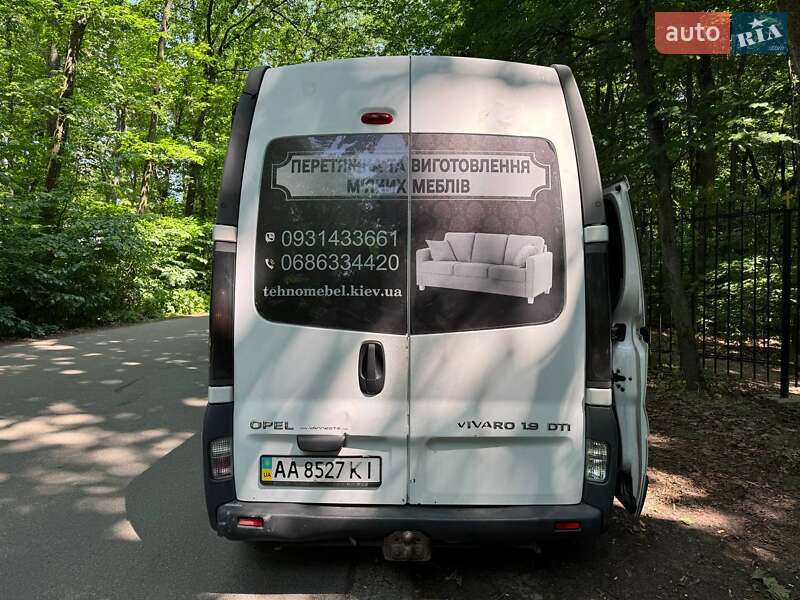 Мінівен Opel Vivaro 2003 в Києві
